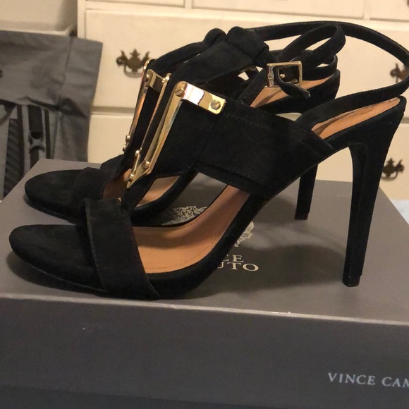 Heels - Picture 2 of 5